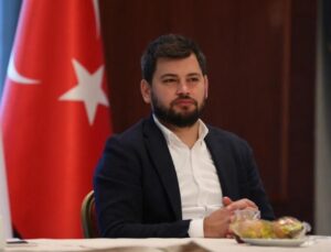 AK Partili Ayvalı’dan, Cüneyt Özdemir’e tepki!