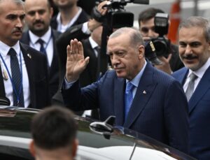 Cumhurbaşkanı Erdoğan Türkevi’nden ayrıldı